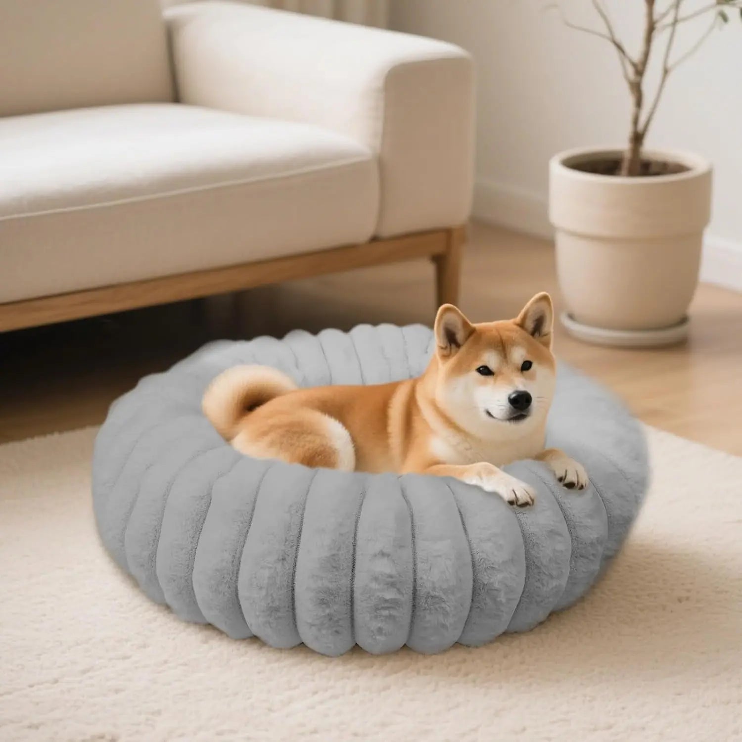 Luxury Donut Dog & Cat Bed, Faux Fur Calming Pet Bed with Non-Slip Base