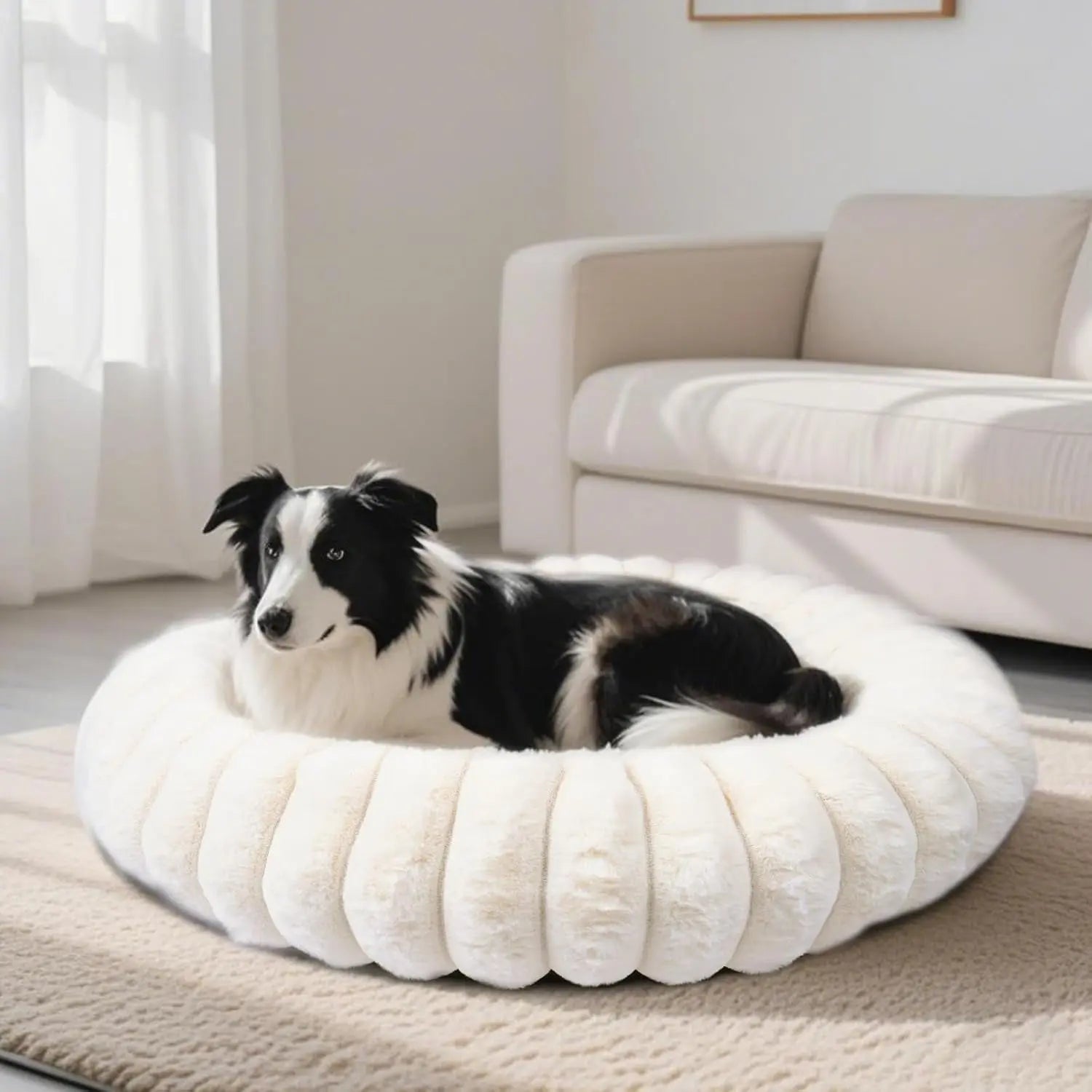 Luxury Donut Dog & Cat Bed, Faux Fur Calming Pet Bed with Non-Slip Base