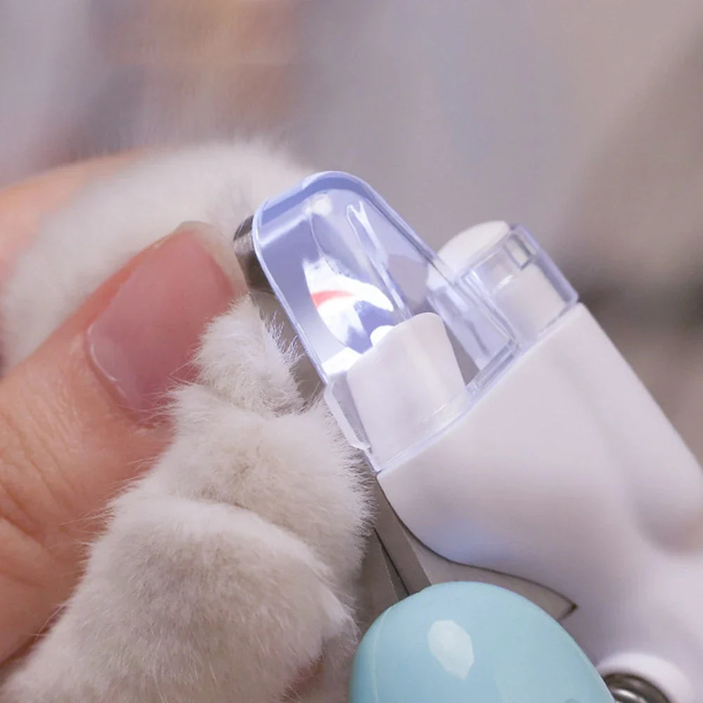 1PC Cat Led Nail Clippers With Lights - Anti-Blood-Splatter Pet Nail Scissors For Kittens - Dog Lighted Nail Clippers